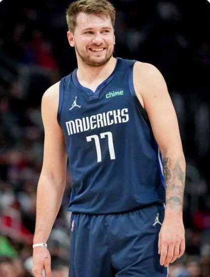 名称变更 名称变更